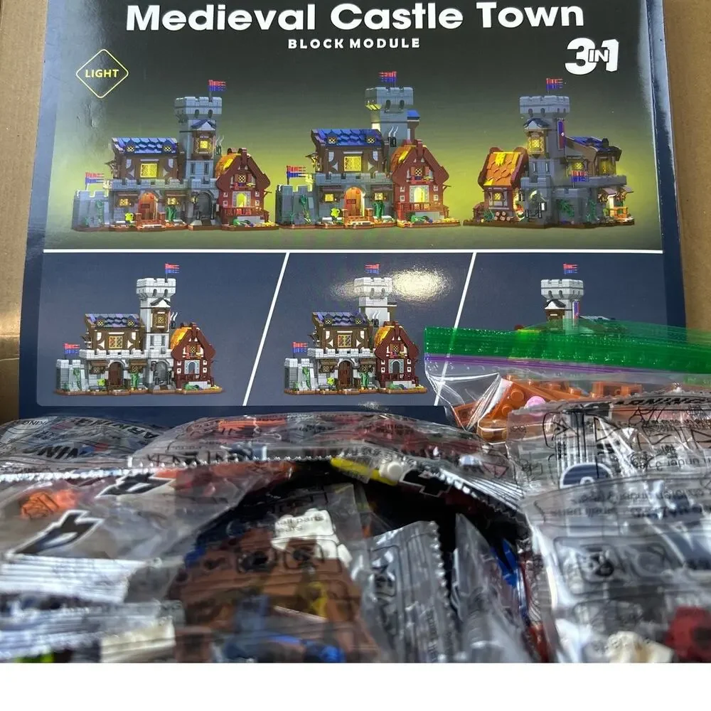 XMORK Medieval Castle Town Modular Blocks Set Standard ABS Lego Compatible